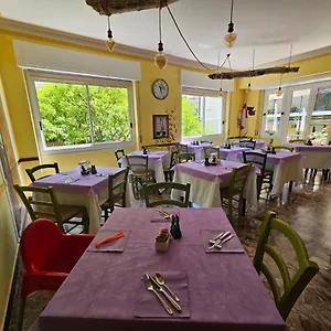 villa-pina-laigueglia.hotelitalianriviera.com/