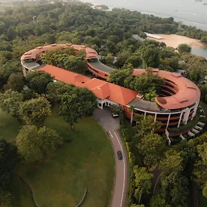 https://capella.singapore-best-hotels.net