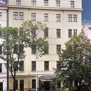 Lunik Отель