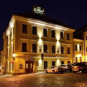 U Pava Отель