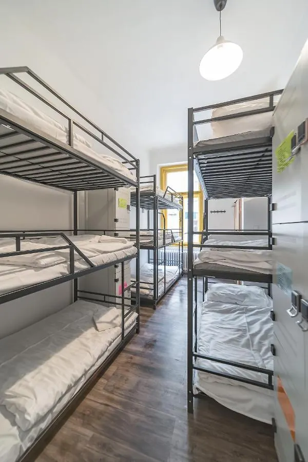 Hostel Orange Prague 0*,